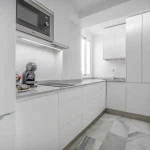 https://apartamento-haranas-parking-incluido.es-andalucia.com